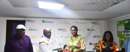 Révolution dans le monde des Motos Taxis au Cameroun. L'Alliance d'ADVANS CAMEROUN et de COVA CAMEROUN